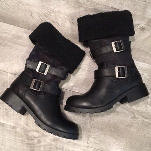 Chinese Laundry Women’s Trailblazer boot